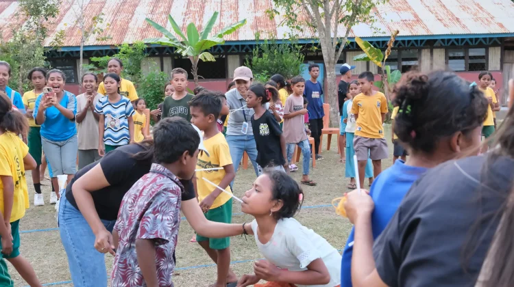 Hari Anak Nasional di Pene Utara, World Vision dan Mahasiswa: Ruang Ekspresi Anak