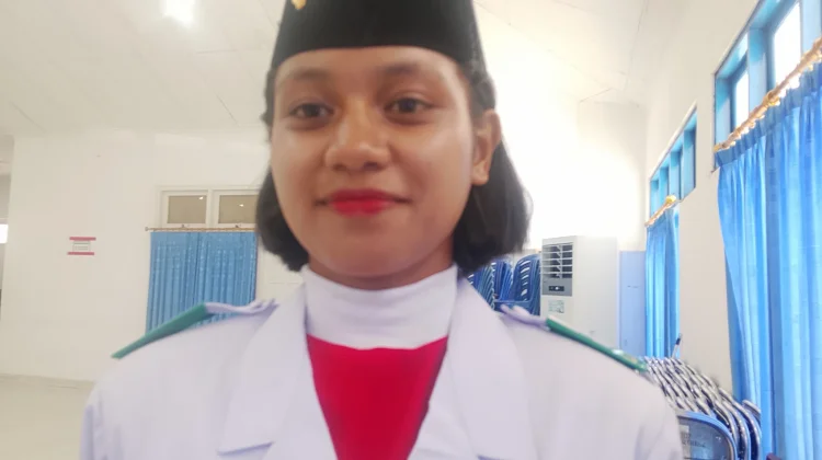 Rambu Echa Bangga Dipercaya Bawa Baki Bendera HUT RI ke- 81