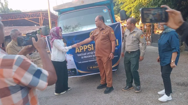 Pemprov NTT Salurkan Logistik bagi Warga Terdampak Gempa