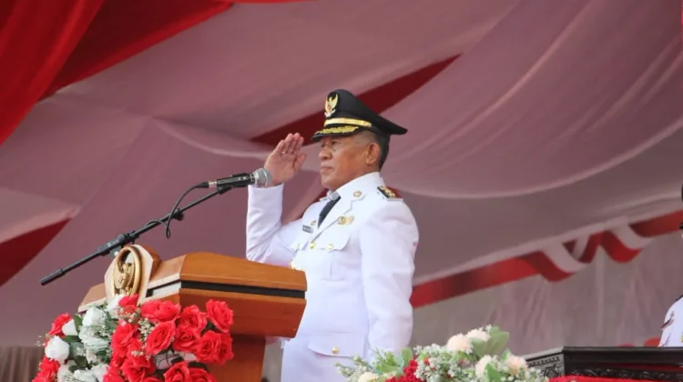 Wakil Bupati Pimpin Upacara Penurunan Bendera HUT RI