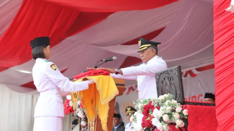 3. Kemerdekaan Dirayakan Bersama: Wakil Bupati Pimpin Penutup HUT RI ke-81