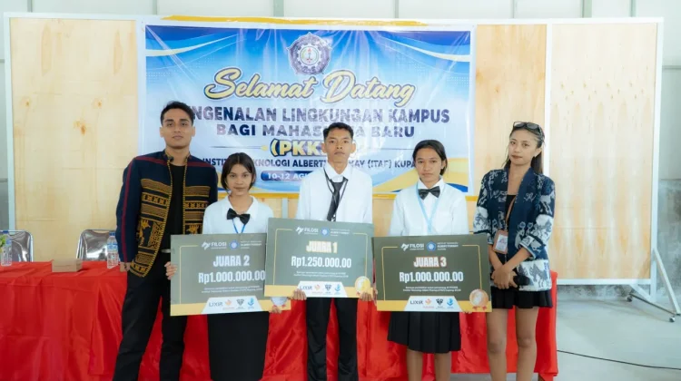Filosi Dorong Mahasiswa ITAF Melek Digital, Tiga Mahasiswa Dapat Bantuan Kuliah