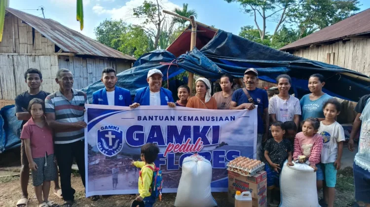 GAMKI Peduli Flores Jangkau Desa Lenda, Beri Bantuan bagi Warga Terdampak Gempa