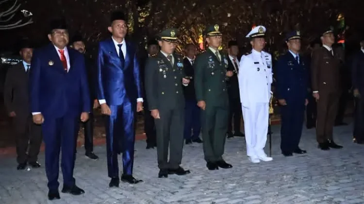 Bupati Sumba Timur Ikuti Renungan Suci Kenang Jasa Pahlawan