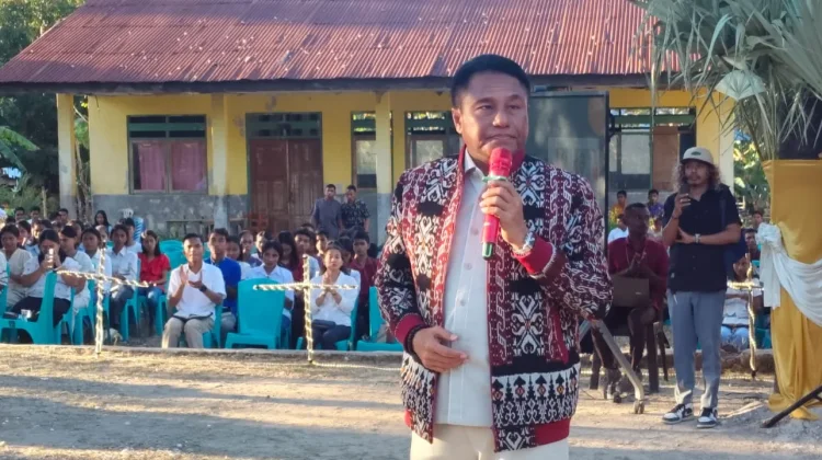 Bupati Rote Ndao Ajak Pemuda Manfaatkan Teknologi Digital