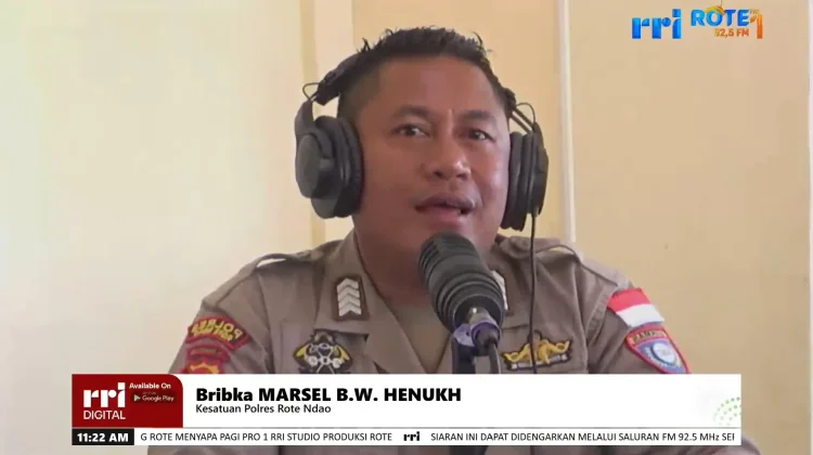 Bripka Marsel Henukh Konsisten Mengabdi dan Bantu Warga Rote