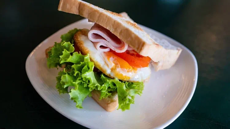 Resep Sarapan Roti Lapis Sederhana tanpa Daging