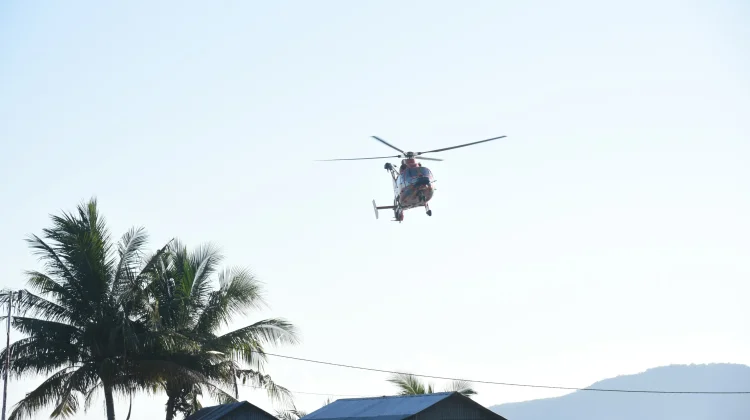 Dua Korban Kritis Dievakuasi ke Labuan Bajo Pakai Helikopter Dauphin Basarnas