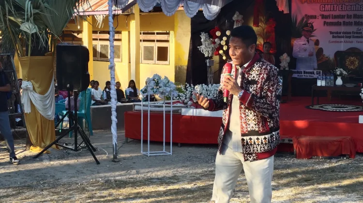 Bupati Rote Ndao Dorong Pemuda Ciptakan Lapangan Kerja