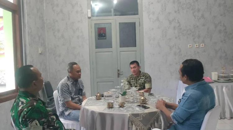 Dandim dan Bulog Waingapu Perkuat Sinergi Ketahanan Pangan