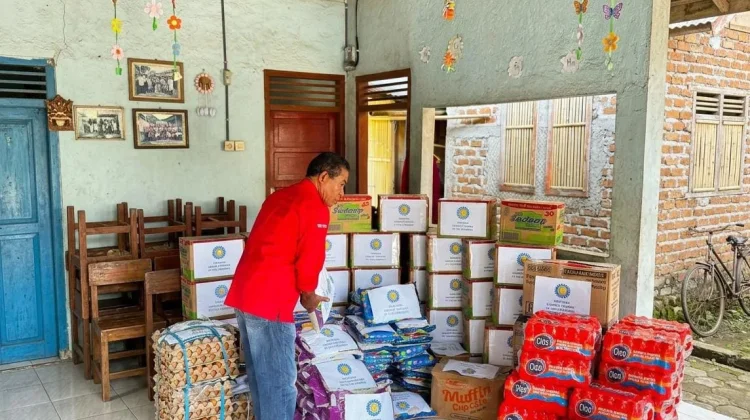 Tanggap Bencana, Serikat Pekerja PLN Jangkau 338 Jiwa Pengungsi di Sikka