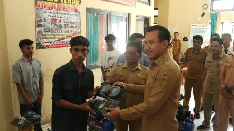 Bantuan Vokasional SBD Dorong PPKS Bangun Usaha Mandiri