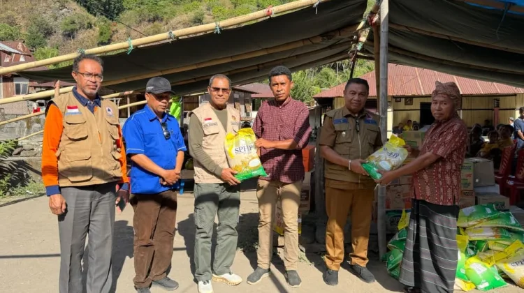 Empat Desa di Ende Terima Bantuan Kemanusiaan Pemprov NTT