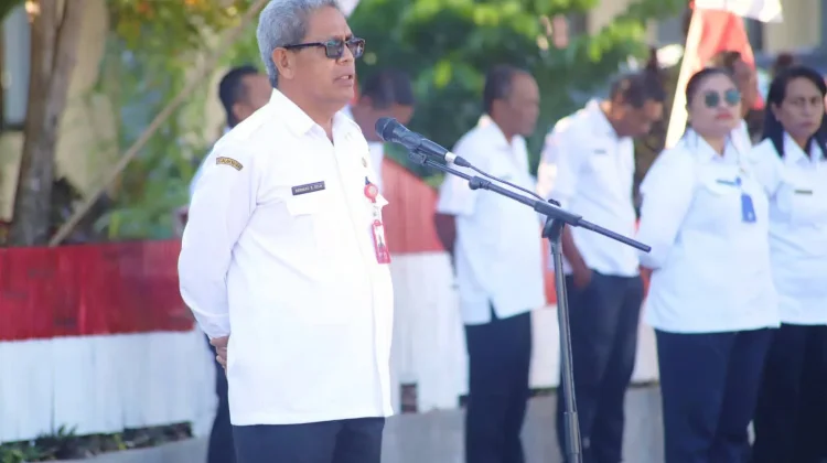 Sekda Sumba Tengah Pimpin Apel Kerja: Tegakkan Disiplin & Selesaikan Program Kerja