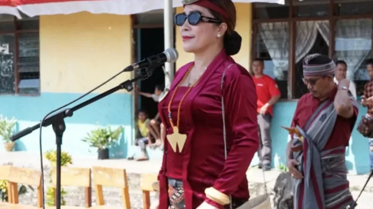 Bupati SBD Gelar Karnaval Budaya Meriahkan Kemerdekaan RI