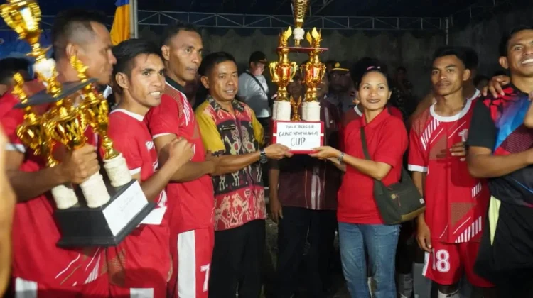 Sangu Ate Juara Camat Webar Cup lewat Penalti