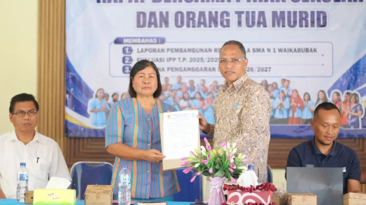 SMA Negeri 1 Waikabubak Gelar Rapat Bersama Orang Tua Murid