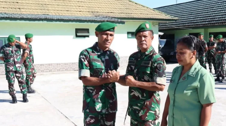Dandim 1613 Sumba Barat Pimpin Upacara Purna Bakti Serka Gilberto Dacosta