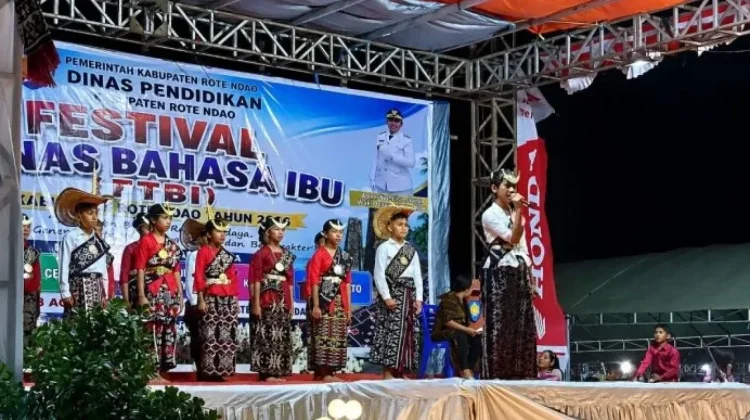 45 Sekolah Semarakkan Festival Tunas Bahasa Ibu Rote Ndao