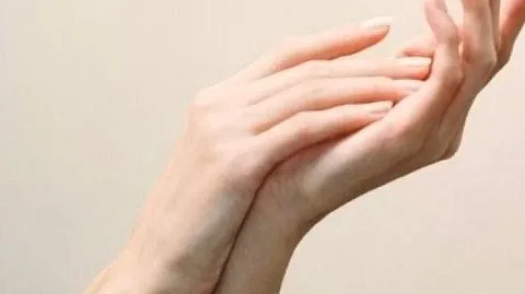 Tips Mendapatkan Kulit Tangan yang Glowing