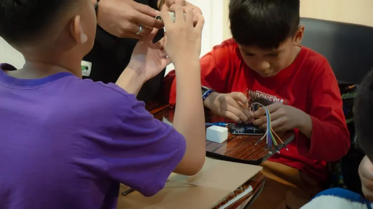 Kelas Robotik Gratis, Wujud Komitmen Filosi Bangun Ekosistem Teknologi NTT