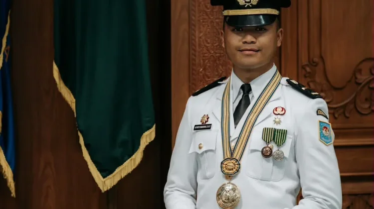 Lulusan Terbaik IPDN 2026 Berawal dari Keluarga Sederhana