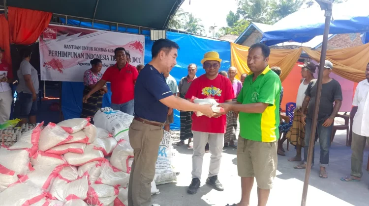 INTI Salurkan Bantuan kepada Korban Gempa Flores di Nagekeo