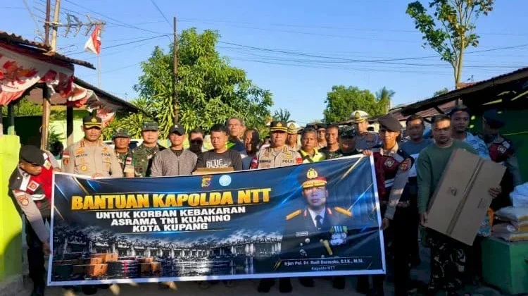 Kapolda NTT Bantu Sembilan Keluarga TNI AD Terdampak Kebakaran Asrama Kuanino