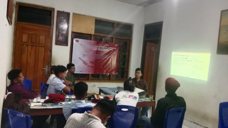 PMKRI Tambolaka Tekankan Pentingnya Refleksi dan Penguatan Intelektual Kader