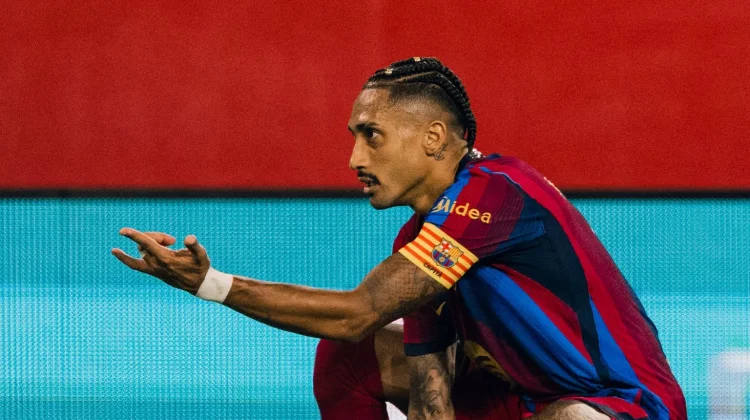 Hattrick Raphinha Bawa Barcelona Comeback 3-1 di Markas Sevilla