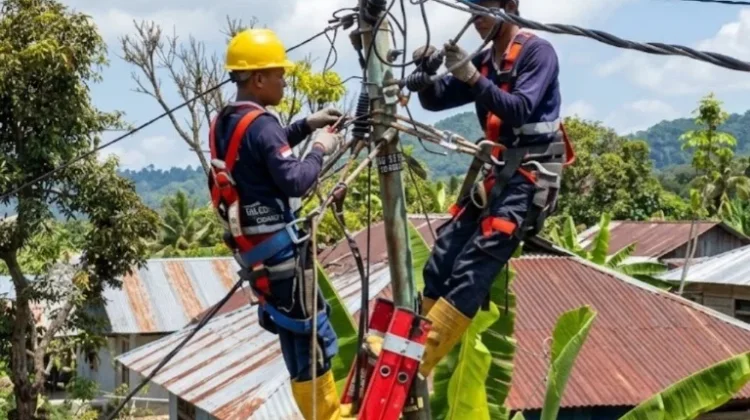 Nyalakan Harapan Baru, 54 Keluarga di Manggarai Timur Segera Nikmati Listrik