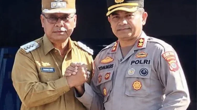 Bupati Yohanis Dade Pimpin Apel Gabungan: Dukung Polres, Jaga Sumba Barat Aman & Damai