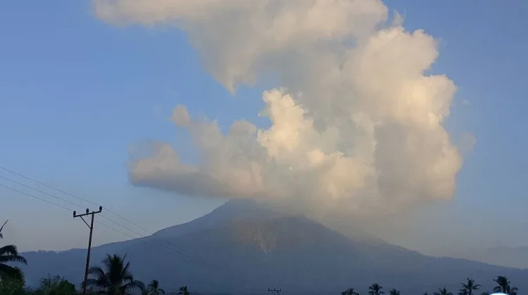 Gunung Lewotobi Laki-Laki di Flotim Level II Waspada, Asap Kawah Tidak Teramati