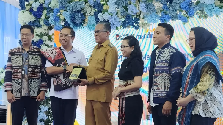 Bank Mandiri Hadir, Perkuat Ekonomi Masyarakat Sumba Barat
