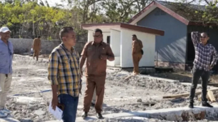 Komisi II DPRD Rote Ndao Tinjau Revitalisasi SDN Lekik