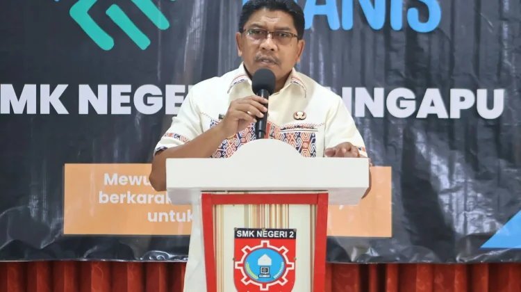 Bupati dan Wabup Sumba Timur Resmikan Kelas Sumba Manis