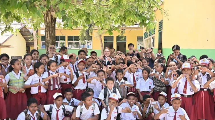 Wawali Dorong Pemerataan Internet Sekolah Kota Kupang