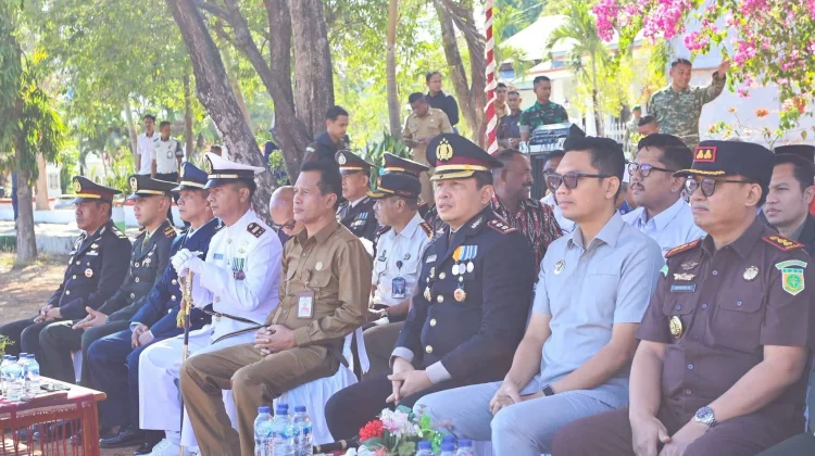 Wabup Sumba Timur Hadiri Upacara HUT ke-81 TNI