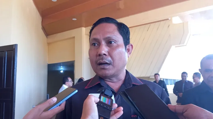 Yunus Takandewa Dorong Pemanfaatan Dana BTT untuk Kerusakan Pasca Gempa SBD