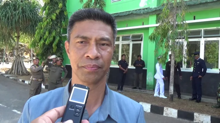 DPRD Rote Ndao Apresiasi Peran TNI Bantu Masyarakat Desa