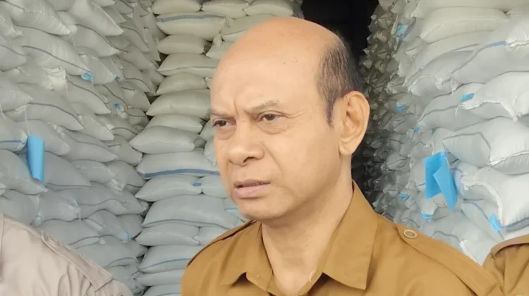 Distanpang Rote Ndao Serahkan Hitungan Ganti Rugi Petani Terdampak K-SIGN