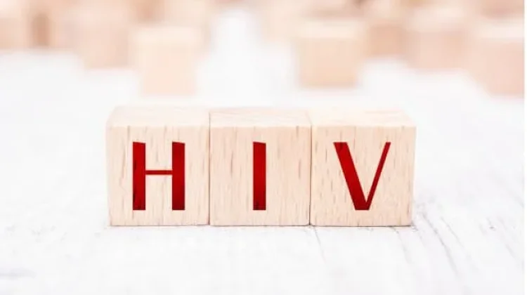 Media Sosial dan Tekanan Teman Sebaya Tingkatkan Kerentanan Remaja terhadap HIV