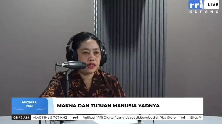 Penyuluh Agama Kemenag NTT Jelaskan Makna Manusia Yadnya dalam Ajaran Hindu