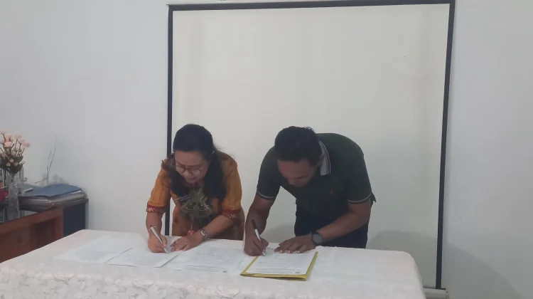 Review Standar Pelayanan Disdukcapil Sumba Timur Melalui FKP