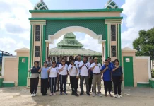 Lapas Kelas III Baa Bersihkan Masjid Sambut Ramadhan