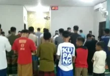 Hari Pertama Puasa, Umat Muslim Kupang Beribadah Khidmat