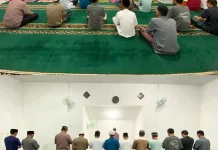 Khidmat, Tarawih Perdana Warga Binaan di Lapas Waingapu