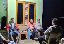 Cegah Kriminalitas, Polres Sumba Barat Lakukan Patroli Dialogis Malam Hari