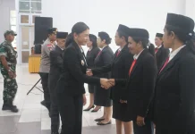 Wabup Kupang Lantik 13 Pejabat, Tegaskan Sistem Merit