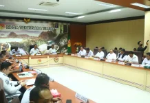 Menteri KKP Rapat Bersama Wagub NTT dan Jajaran